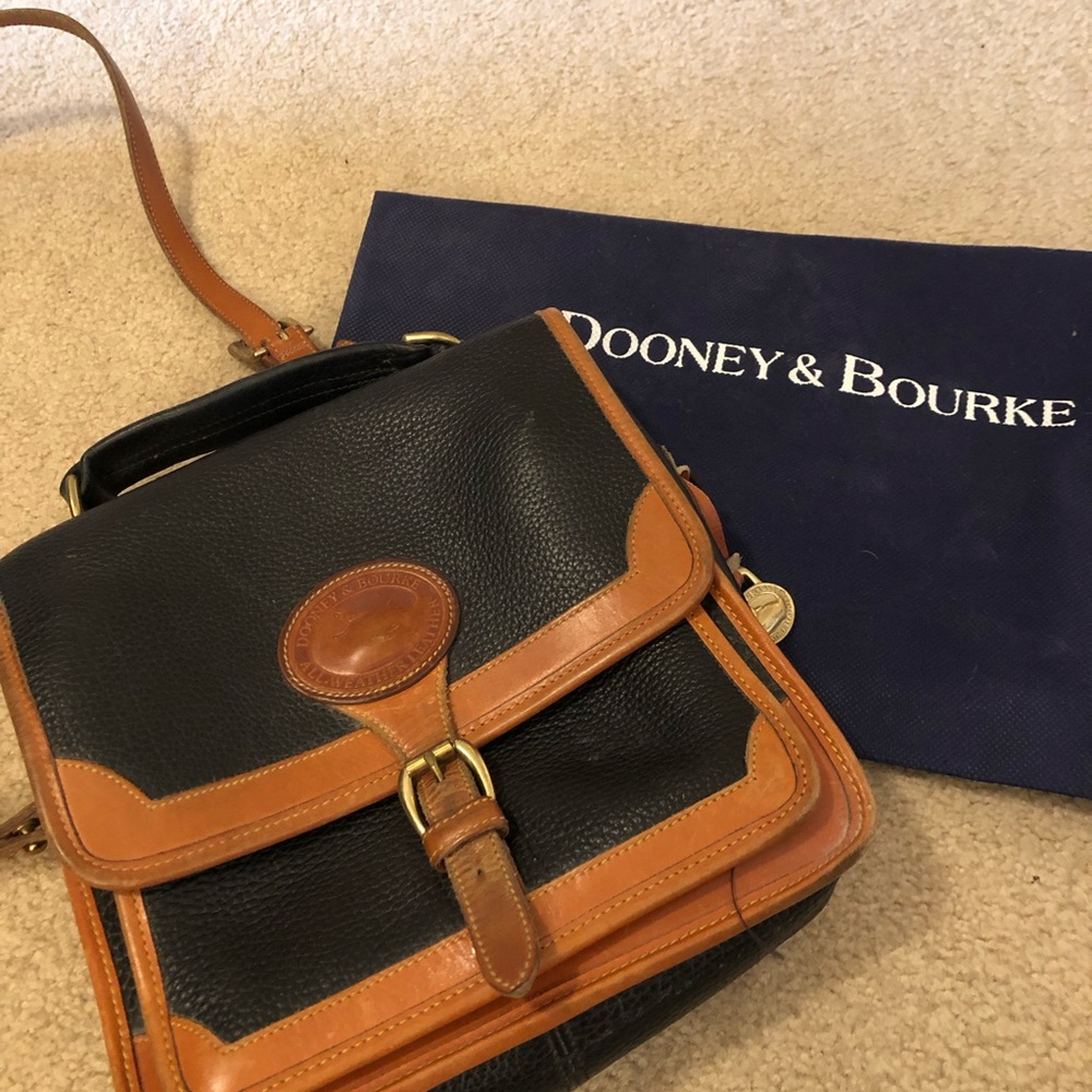 Classic Dooney & Bourke bag